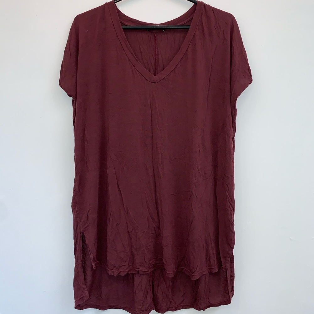 Maroon oversized t shirt